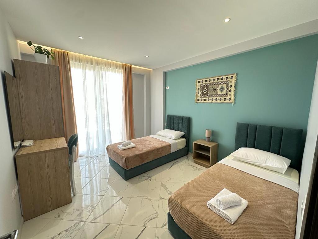 Trea Accomodations فلورا المظهر الخارجي الصورة